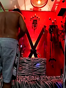 Snapshot of Charly_BC_Dirty chatting on November 28, 2025, 1:47 pm Charly BC Dirty online show from November 28, 2025, 1:47 pm