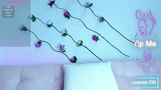 HaleyAmaya online show from December 14, 2025, 7:18 pm