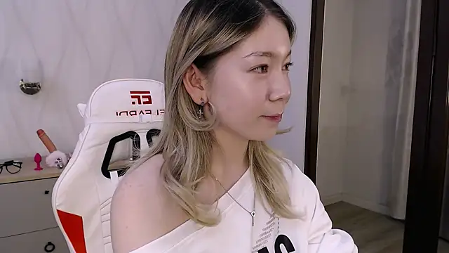 Snapshot of Babby_Rabbit chatting on September 9, 2025, 4:39 pm Babby Rabbit online show from September 9, 2025, 4:39 pm