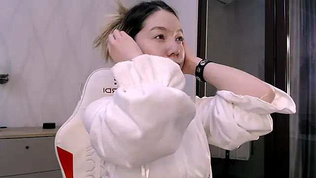 Snapshot of Babby_Rabbit chatting on November 18, 2025, 1:04 pm Babby Rabbit online show from November 18, 2025, 1:04 pm