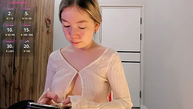 Babby Rabbit online show from March 21, 2026, 11:26 am