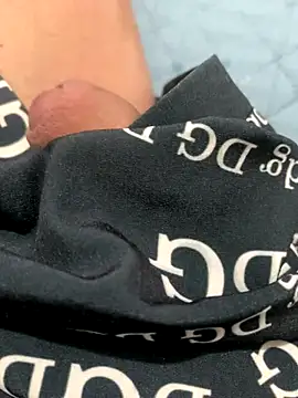 Snapshot of Henrico chatting on September 14, 2025, 11:26 pm Henrico online show from September 14, 2025, 11:26 pm