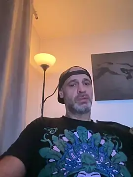 Snapshot of Avamereandmikel chatting on November 7, 2025, 2:33 am Avamereandmikel online show from November 7, 2025, 2:33 am