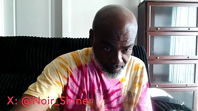Snapshot of sinnernoir chatting on June 27, 2026, 3:17 pm sinnernoir online show from June 27, 2026, 3:17 pm
