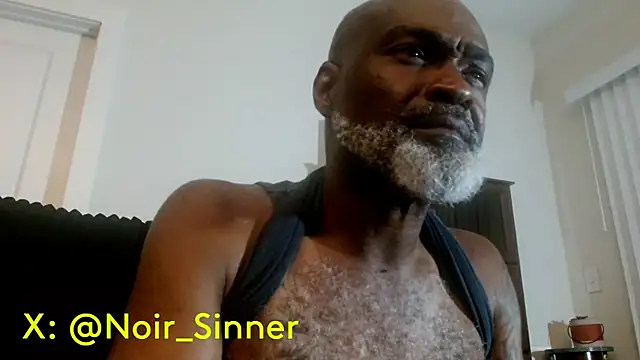 Snapshot of sinnernoir chatting on July 2, 2026, 3:23 am sinnernoir online show from July 2, 2026, 3:23 am