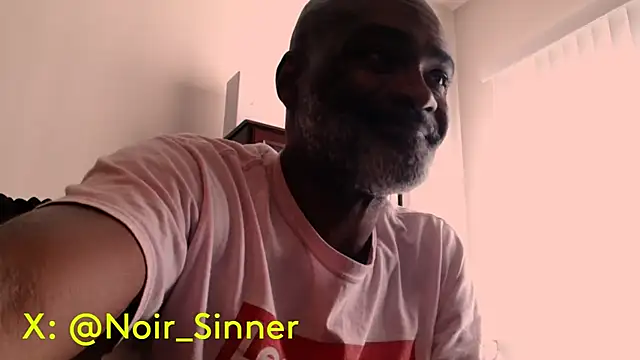 Snapshot of sinnernoir chatting on July 16, 2026, 6:58 pm sinnernoir online show from July 16, 2026, 6:58 pm