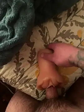 edgher646 online show from February 4, 2025, 8:28 pm