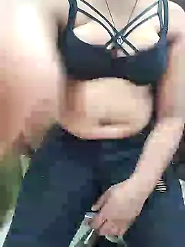 Cute-Anamika50 online show from December 22, 2024, 5:23 am