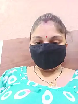 Cute-Aadhvita online show from May 15, 2026, 4:58 pm