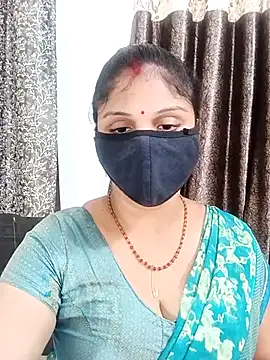 Cute-Aadhvita online show from June 18, 2026, 1:04 pm