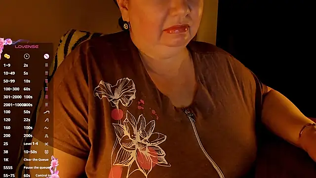 SexxyDreams1 online show from January 29, 2025, 5:13 pm