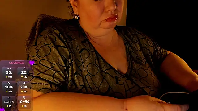 SexxyDreams1 online show from February 1, 2025, 10:44 pm