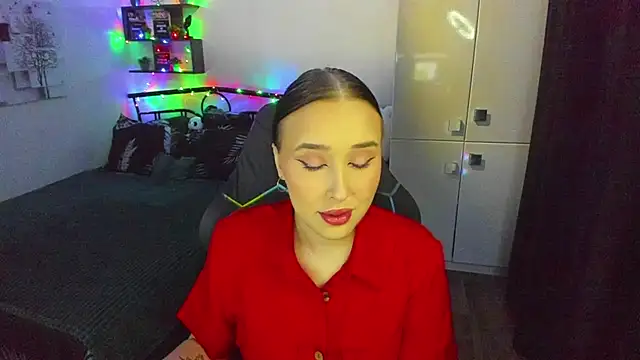 LinaTruly online show from February 19, 2026, 10:17 pm