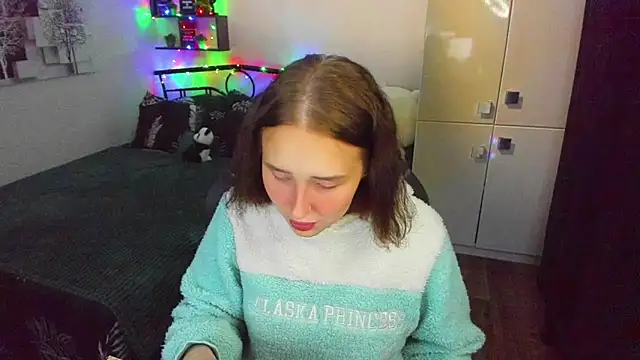 LinaTruly online show from February 27, 2026, 10:21 pm