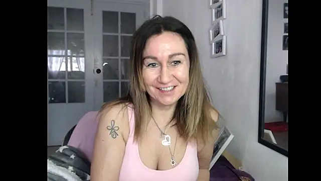 TamaraSweetxo online show from January 16, 2026, 3:49 pm