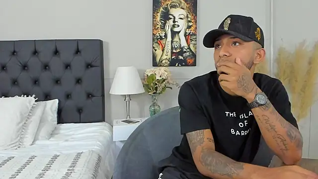 Robin Rief online show from February 10, 2025, 2:19 am