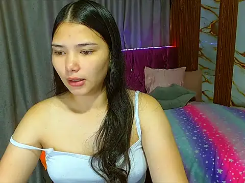 alissonwinx online show from June 29, 2026, 7:03 pm