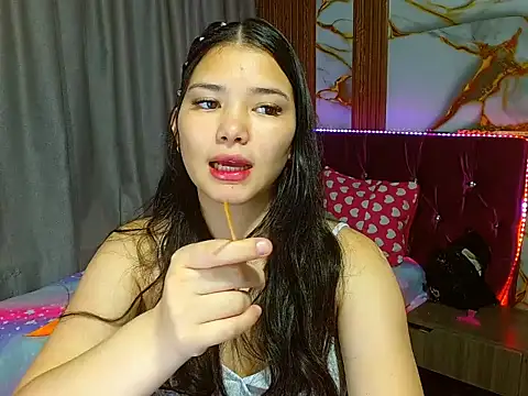 alissonwinx online show from July 29, 2026, 7:12 pm