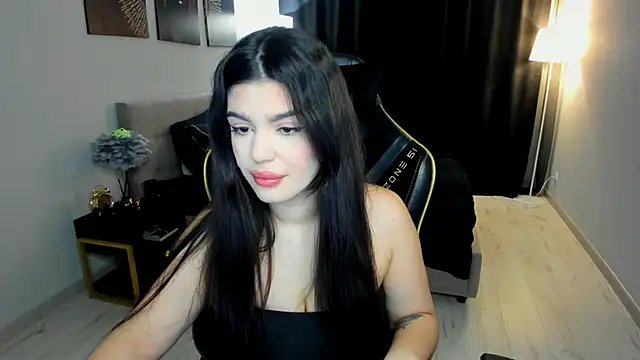 AlluringAriel online show from February 12, 2026, 4:18 am