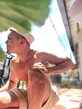 adam-rivera online show from September 9, 2025, 4:17 pm