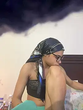 1prettygem online show from January 14, 2025, 3:22 am