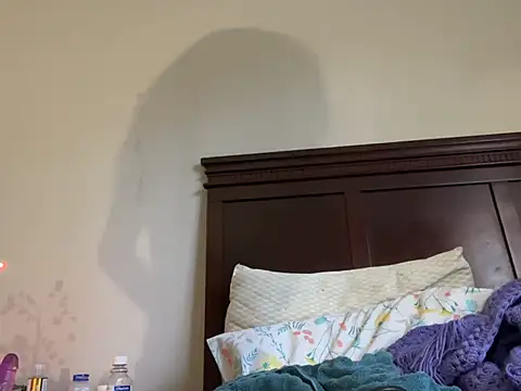 1prettygem online show from January 20, 2025, 5:16 pm