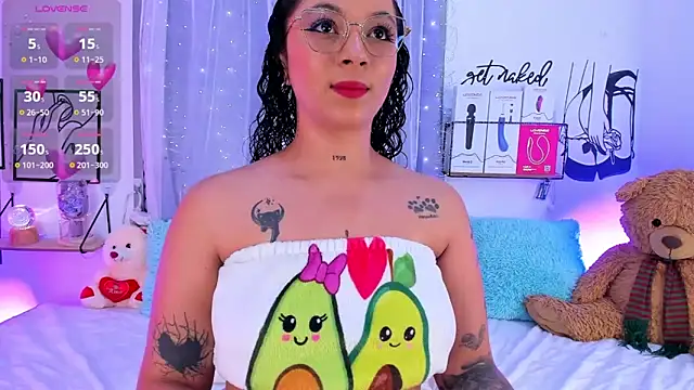 Snapshot of Mari_Sweett chatting on February 4, 2026, 7:42 pm Mari Sweett online show from February 4, 2026, 7:42 pm