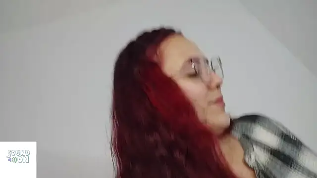 LatinasGoddesses  online show from January 6, 2025, 11:52 pm