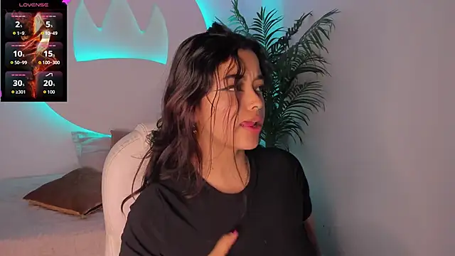 Ariana Pierce online show from October 16, 2025, 11:33 am