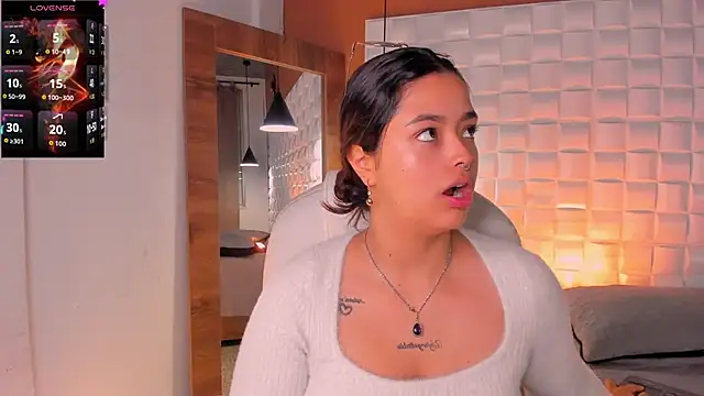 Ariana Pierce online show from December 2, 2025, 1:28 pm