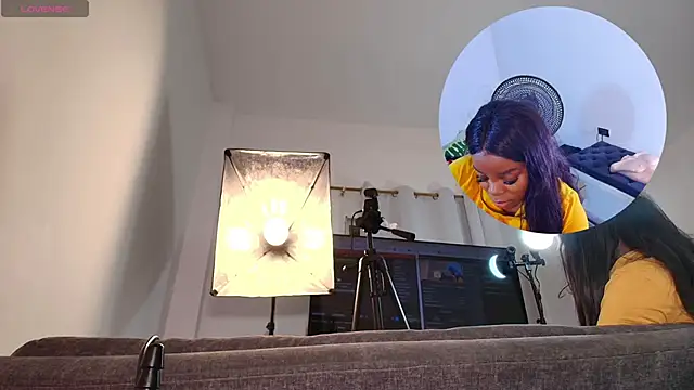 Snapshot of mia-brit chatting on February 19, 2026, 9:11 pm mia-brit online show from February 19, 2026, 9:11 pm