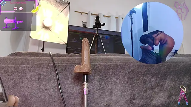 Snapshot of mia-brit chatting on February 22, 2026, 8:40 pm mia-brit online show from February 22, 2026, 8:40 pm