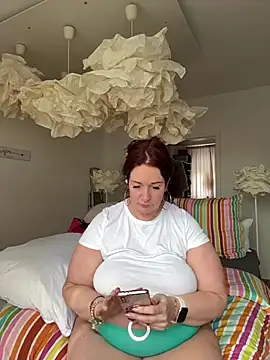 Snapshot of Engel_mia chatting on February 22, 2026, 10:47 am Engel mia online show from February 22, 2026, 10:47 am