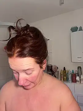 Snapshot of Engel_mia chatting on March 1, 2026, 10:39 am Engel mia online show from March 1, 2026, 10:39 am