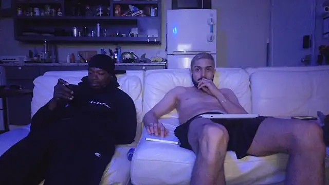 DerekPerez2025 online show from February 8, 2026, 11:52 pm