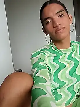 Melody200420 online show from September 25, 2025, 2:10 pm