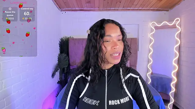 penelope tay1 online show from November 21, 2025, 3:16 am