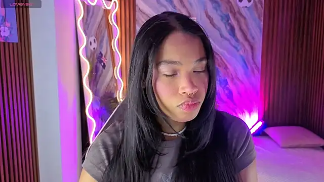 penelope tay1 online show from July 18, 2026, 3:00 am