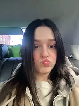 Mia Mia M online show from April 8, 2026, 2:06 pm