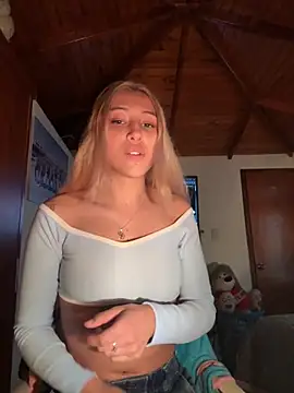 cuteweed420 online show from November 26, 2025, 10:22 pm