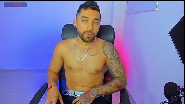 Snapshot of Sweet_and_caramel chatting on February 9, 2026, 10:41 am Sweet and caramel online show from February 9, 2026, 10:41 am