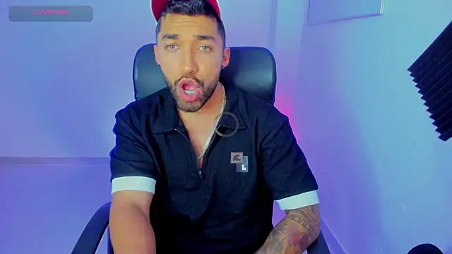 Snapshot of Sweet_and_caramel chatting on February 14, 2026, 8:55 am Sweet and caramel online show from February 14, 2026, 8:55 am