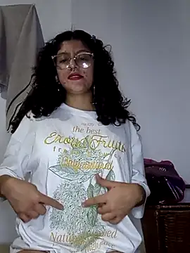 Snapshot of LoveElectra chatting on December 22, 2024, 3:11 am LoveElectra online show from December 22, 2024, 3:11 am