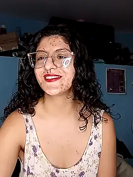 Snapshot of LoveElectra chatting on December 31, 2024, 8:02 pm LoveElectra online show from December 31, 2024, 8:02 pm