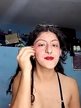 Snapshot of LoveElectra chatting on January 2, 2025, 12:34 am LoveElectra online show from January 2, 2025, 12:34 am