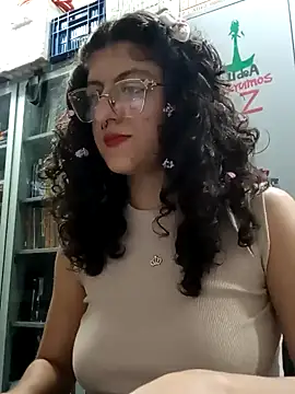 Snapshot of LoveElectra chatting on February 6, 2025, 11:15 pm LoveElectra online show from February 6, 2025, 11:15 pm