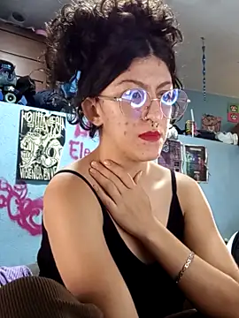 Snapshot of LoveElectra chatting on October 13, 2025, 2:50 pm LoveElectra online show from October 13, 2025, 2:50 pm