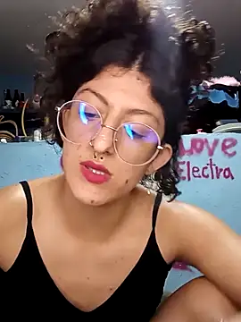 Snapshot of LoveElectra chatting on November 13, 2025, 9:36 pm LoveElectra online show from November 13, 2025, 9:36 pm