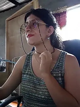LoveElectra online show from May 20, 2026, 5:19 pm