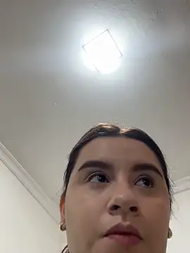 SaraBraun  online show from November 27, 2025, 1:46 pm